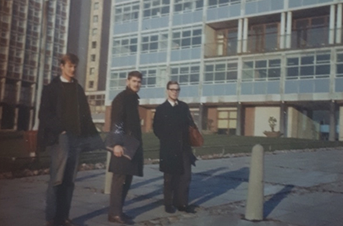 Norwegian engineers in front of Gateway in the 60s